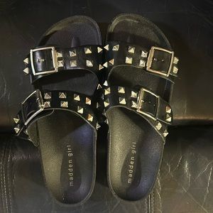 MADDEN GIRL PATTY P STUDDED SANDALS BARELY WORN